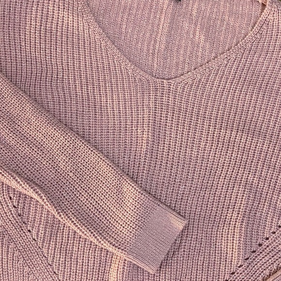 Trendy Cropped Sweater in Dusty Rose - Picture 3 of 4